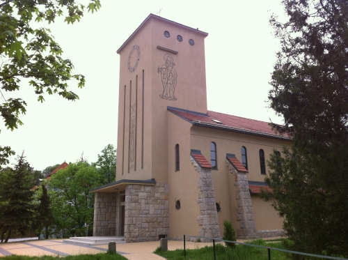 Felső-Krisztinavárosi Plébánia, 1124 Budapest, Apor Vilmos tér 9. Forrás: http://www.felsokrisztina.net/ Felső-Krisztinavárosi Plébánia, 1124 Budapest, Apor Vilmos tér 9. Forrás: http://www.felsokrisztina.net/