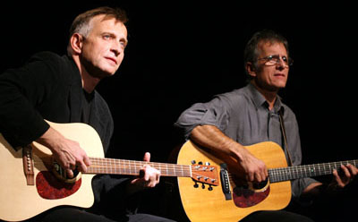 Huzella Péter és Mácsai Pál Villon-estje - a kép forrása: NyugatiJelen.com